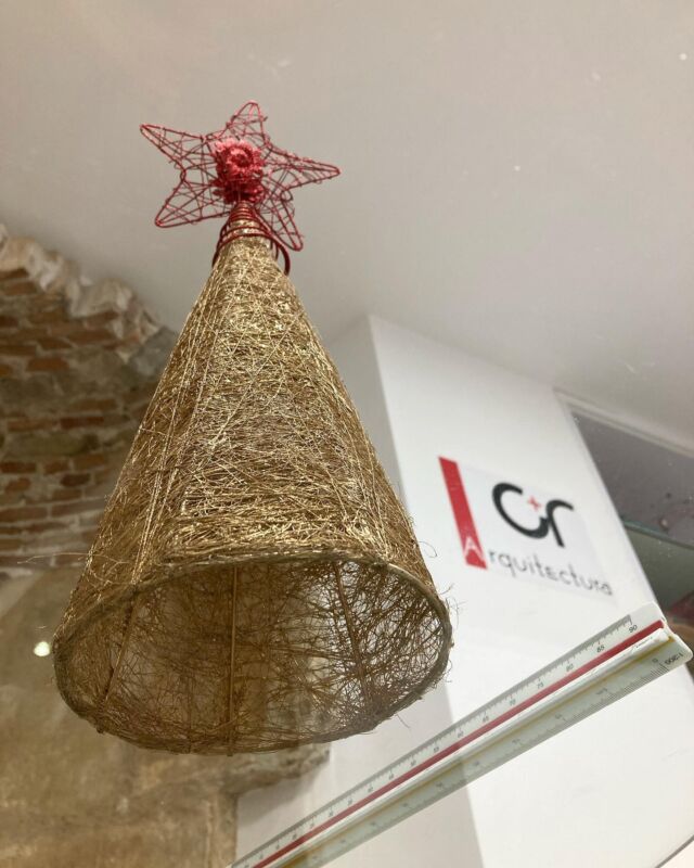 Des de Culleré Rendé Arquitectura, us desitgem a tots unes bones festes i una bona entrada d’any!✨

Esperem que el 2022 sigui un any carregat de projectes!✨🏗

Marxem de vacances la setmana del  27 de desembre. Ens veiem a la tornada!

Una abraçada de tot l’equip!

#cullererende #cullererendearq
